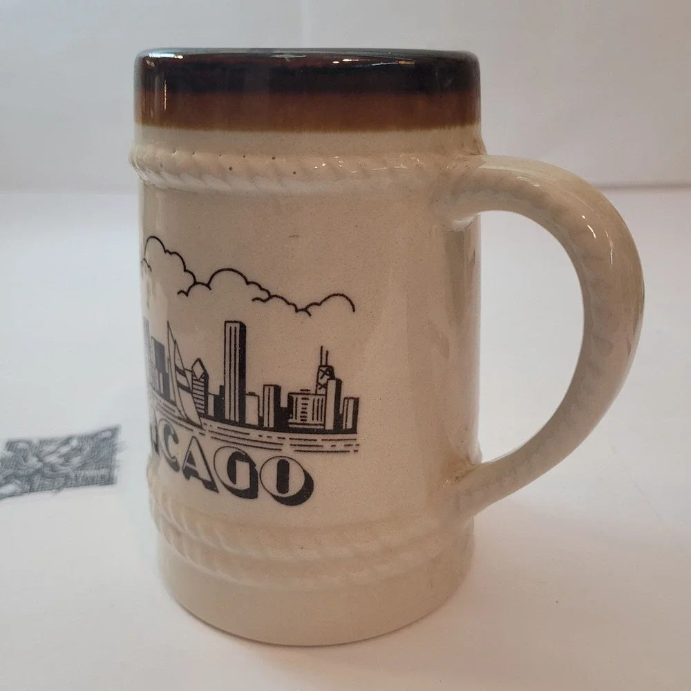 Vintage Chicago Illinois Ceramic Beer Stein Collectible Decoration City‎ Skyline